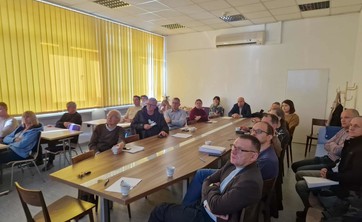 Seminarium: Sprzężenie Magnon-Foton w krysztale bazującym na granacie itrowo-żelazowym